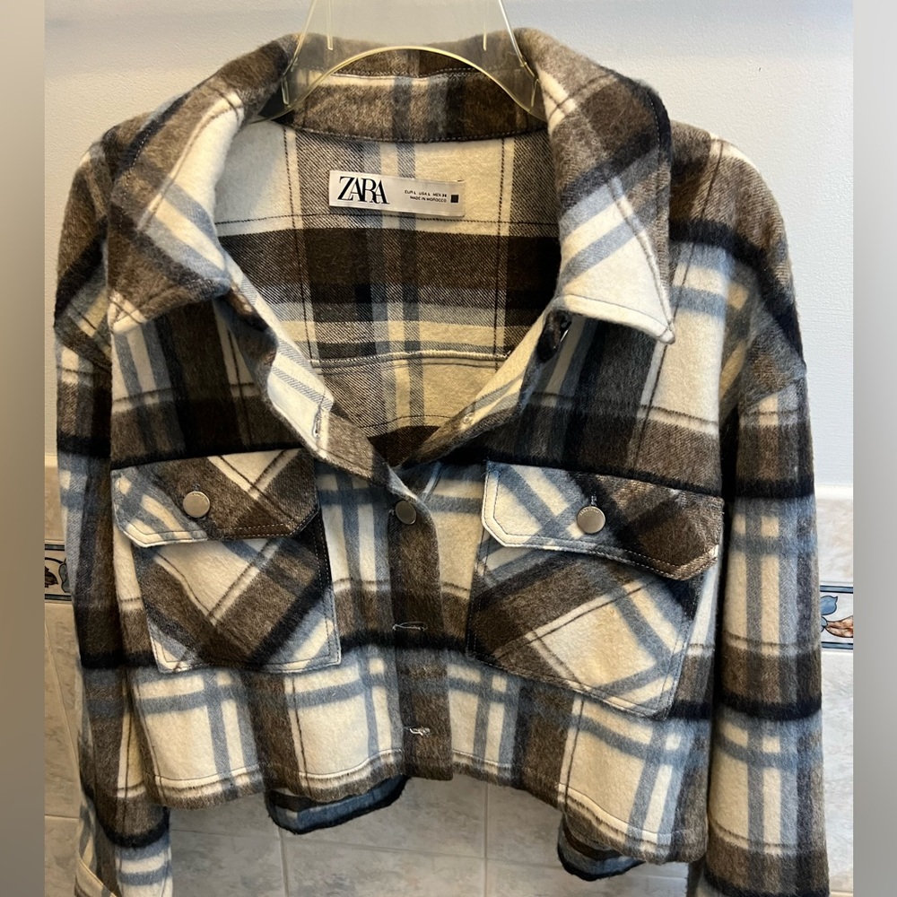 Cropped Zara jacket